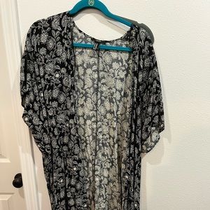 Forever 21 black and white floral cardigan